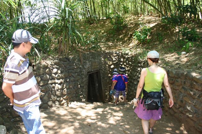 見学可能なトンネルに入る。