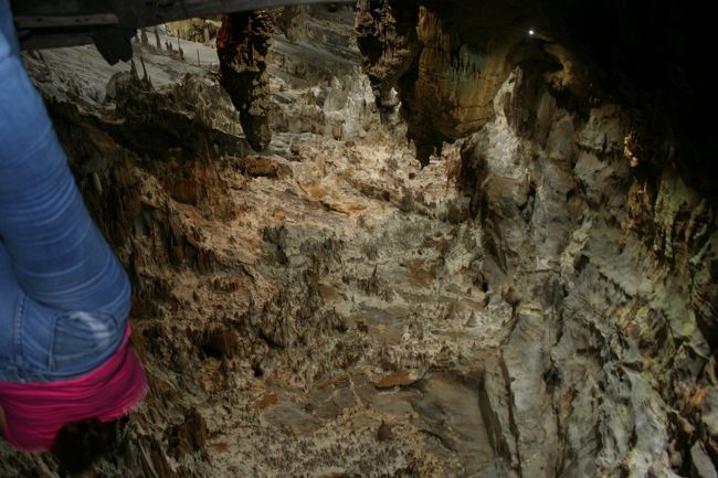 船が動いているので、視覚と体感が合い重なって浮遊感を味わえる。<br />おぉ、まるでスターツアーで惑星に降り立つ瞬間の様。<br />なかなか面白い。