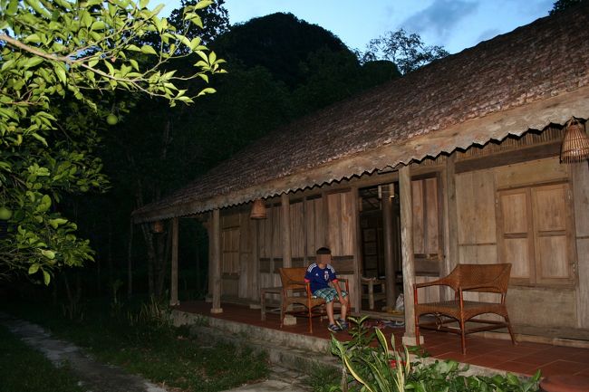 ここでゆっくり黄昏を楽しみたかったけれど、<br />蚊が怖くて、絶対無理！