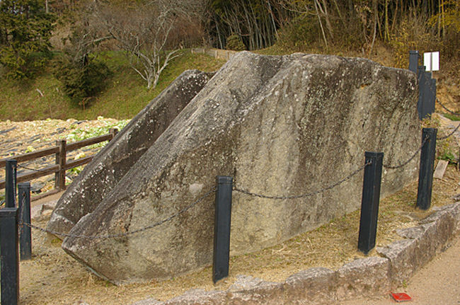 奈良と飛鳥・2 ～石と古墳を巡る