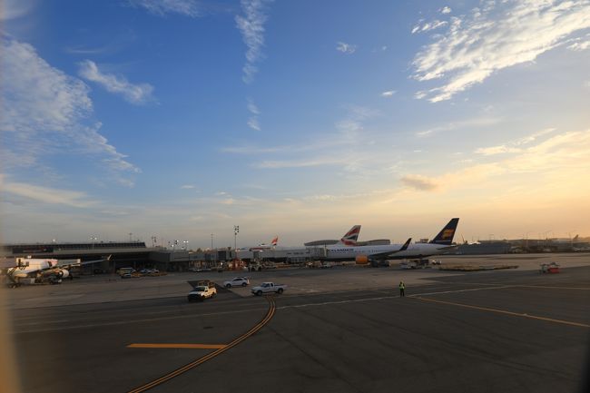 夕日が見えますね。ただサマータイムなので７時と言ってもまだ明るいです