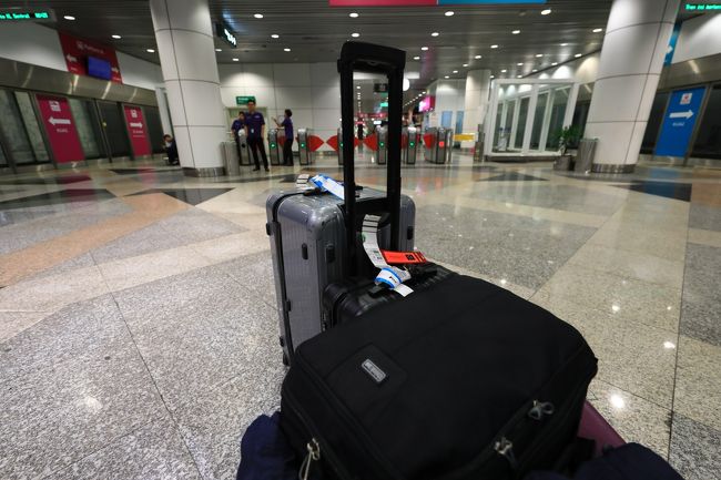 ＫＬＩＡエキスプレス。着いた時は６時前だったけど、なんやかんやで６時２５分の電車。