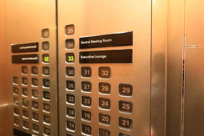 速攻アーリーチェックインでダイヤモンドのアップグレード完。これに慣れるとＮＹのヒルトンって何？と思っちゃう。部屋はエグゼクティブラウンジ前の部屋ですね。