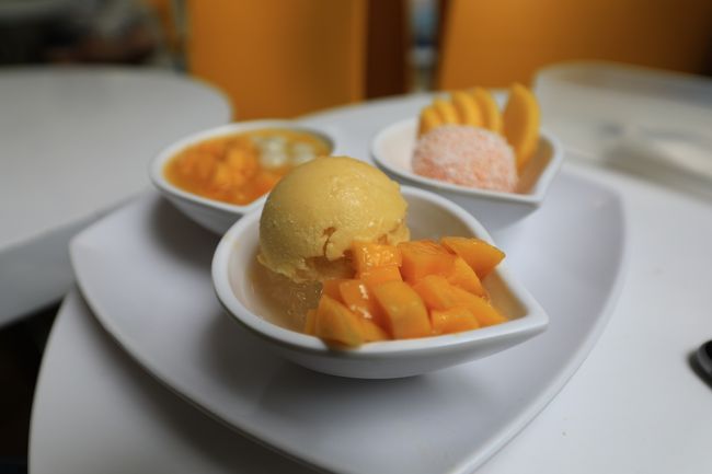 マンゴーセットをいただきます。４５０円くらい