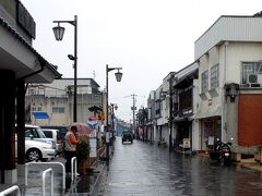 1343まるしょく屋八町大路店の駐車場へ車をとめ，街歩きとするが雨がひどい．これは早々に引き揚げよう