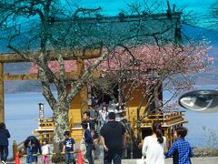 田沢湖に着きます。
潟尻の浮木神社