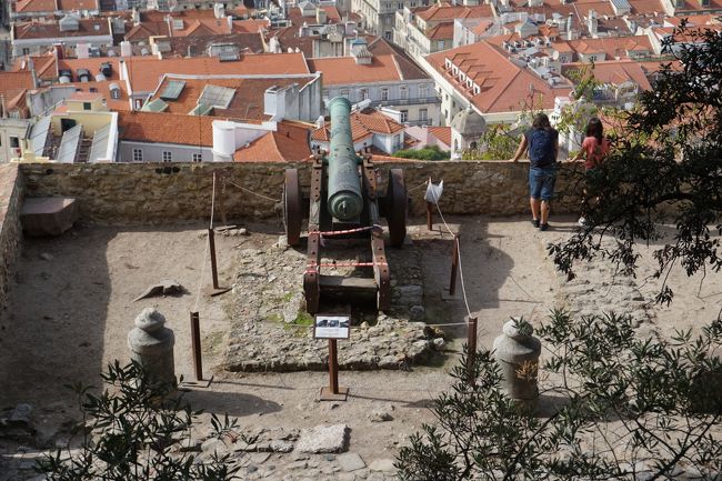 ローマ人により建設されたそうです。