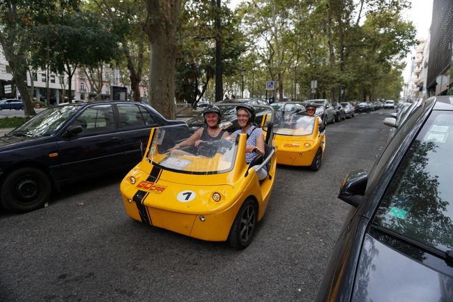 ゴーカートで観光はどうですか。