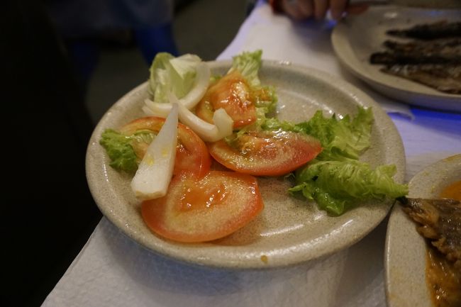 やはり　サラダを食べないと。