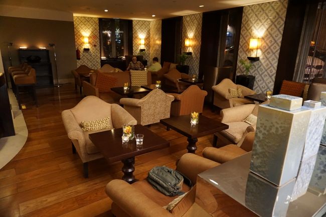 ホテルへ帰りました。