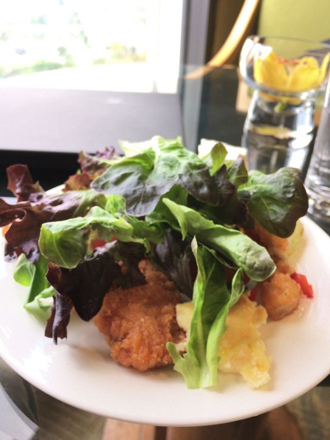 そうこうしているうちに２回目のカクテルタイムへ。１泊しかしないのに３０Ｈ以上滞在してるからなぁ。