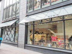 カンピ店もチェック。
どこも似たようなものがありましたが、欲しいものはなかったです。