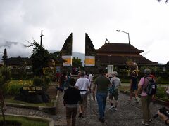 最初の寺院