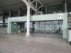関西国際空港
成田からの便が取れず、久しぶりの関空です。