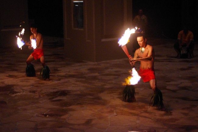 アルコールも入っているので、歓声や手拍子で盛り上がります。。<br />アルコールと火は、テンションを上げますねー❗️