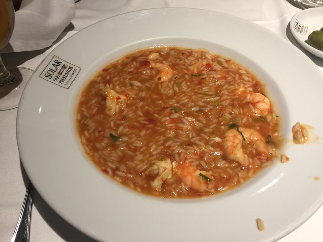 リゾットは2人前から。大量に来るので食べ切れません。