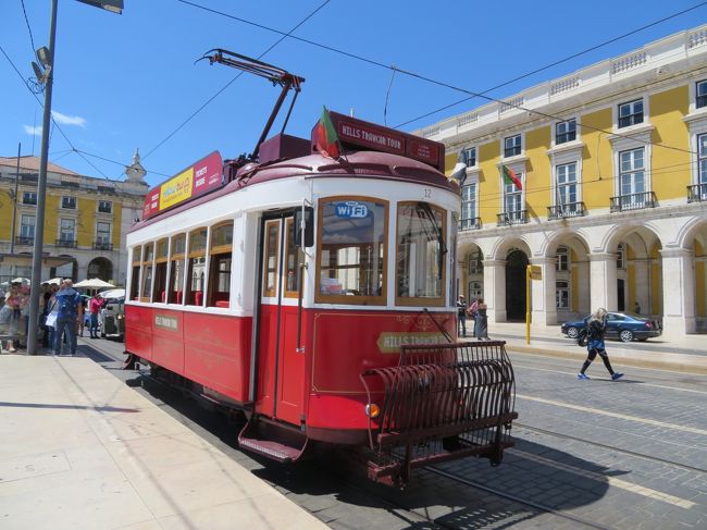 市電15番に乗ってカイス・ド・ソドレ駅まで来ました。