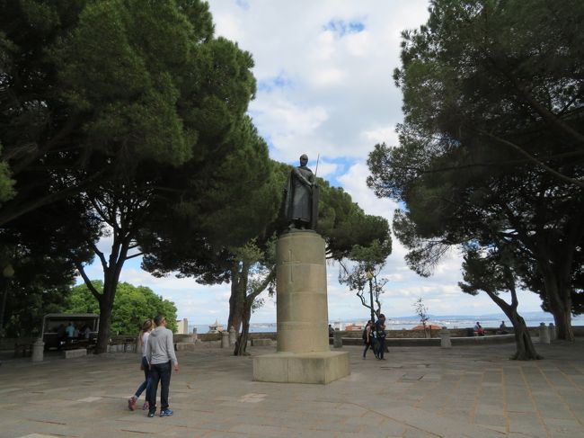 サンチアゴ伯爵家の宮殿の地上階部分があった跡。<br />この宮殿はイスラム時代に建てられ、12世紀から15世紀までは司教の邸宅として使われていたそうです。