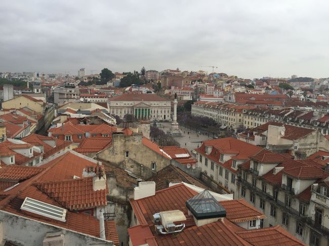 エレベーターを降りたところ。さらに階段で上に上がると展望台になってます。