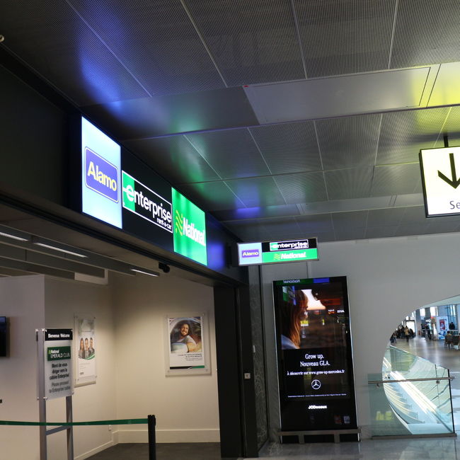 トールース空港に無事到着<br />これからレンタカーを借りて<br />いよいよルルドまで約2時間のドライブ