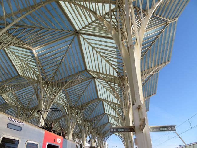 そんなこんなでオリエンテ駅に着きました。<br />サンセバスチャンの駅まで一緒に行って、ブルーラインのホームまで一緒に行って見送りました。<br /><br />バスを乗り間違えた怪我の功名ということにしておこう。<br />しかし、今回間違いが多いなー。