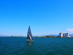 琵琶湖ではヨットを楽しんでいる人が沢山居ました。