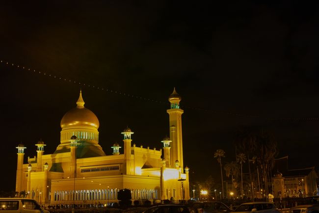 そして、やはり〆は…、　オールドモスクでしょう！<br /><br /><br />少しまったりして、ホテルまで歩いて帰りました～。