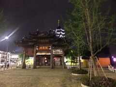 ライトアップされた北塔報恩寺が美しいです。