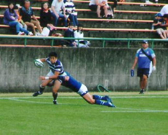 東海の強力なタックルを振り切ってゴールへまっしぐら。