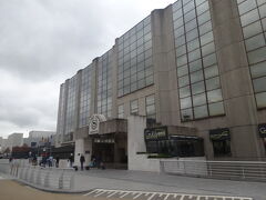 5/1(月)
今日は1日ブリュッセルを観光します。朝9時に昨夜宿泊したブリュッセル空港目の前のシェラトンを出発。
空港から電車に乗ってブリュッセル北駅へ（8.8ユーロ）。
