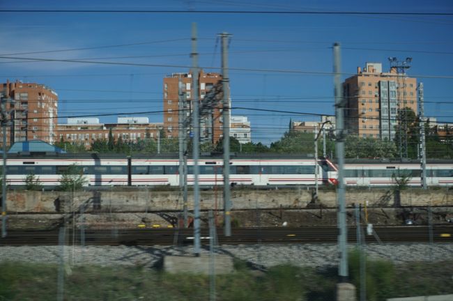 何だか操車場の様です。