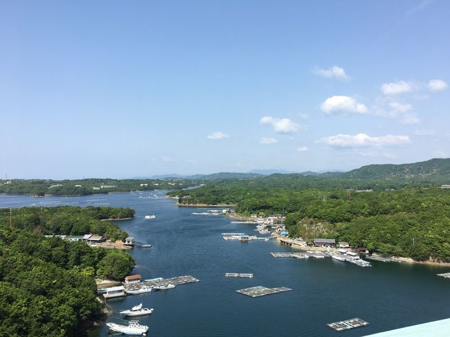 まずはこの「ザ・クラシック」という建物の屋上に。<br /><br />この景色です！<br />お天気に感謝。