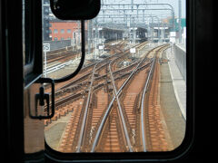 電車先頭から　奈良駅を写す