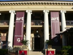 街中に斬新なアート作品が点在するケアンズにあって、館内の展示もユニークな工芸品や、モダンな現代アート等、どれも関心する美術館です。