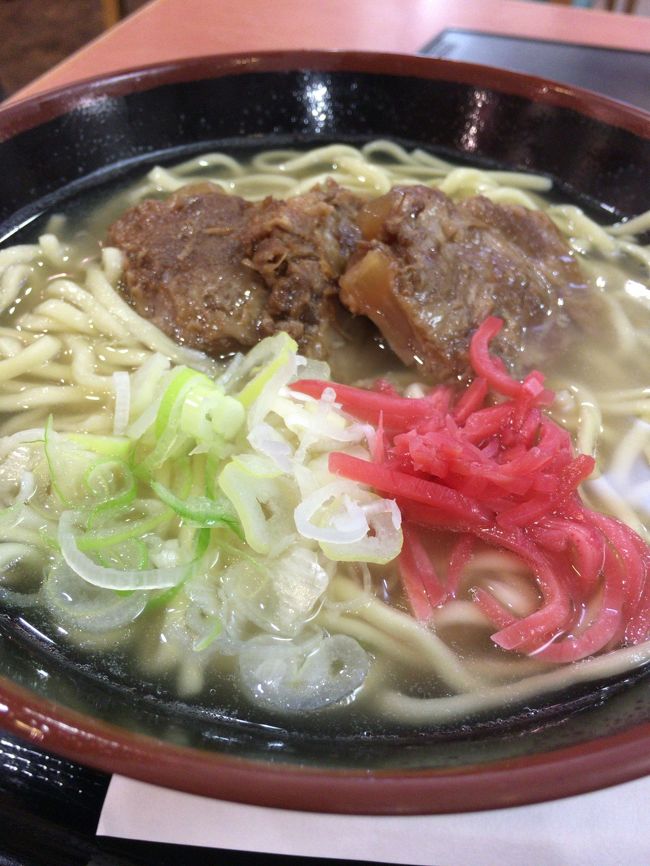 次の便まで軽くソーキ蕎麦など