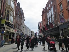 ダブリンの有名な通り「Grafton Street（グラフトンストリート）」。
映画「ONCE ダブリンの街角で」でも舞台となった場所です。