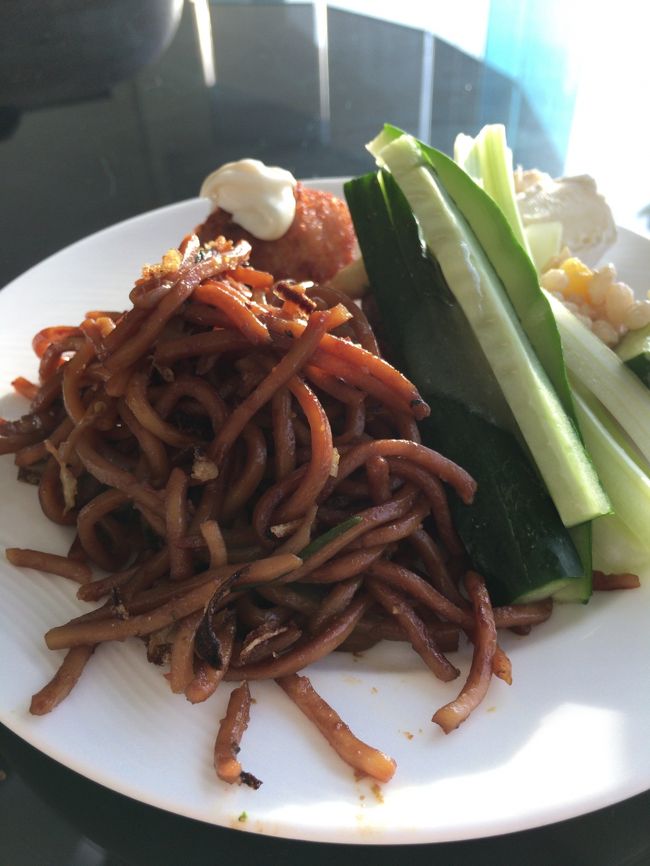 ２巡目。ちょっと小腹がすいたので