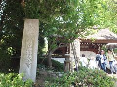 深大寺に参拝しないわけにはいかないですね。 