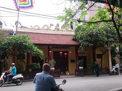 Den Bach Ma
白馬最霊祠

ハノイ最古の寺院

後から知る