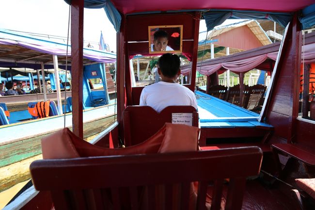 でもって、意外や意外、乗り合いじゃなく、私専用ボートが用意されました。 <br />で、で、たまたまですが、このボートの操縦のお兄さん、メチャクチャカッコイイーーーー（笑）