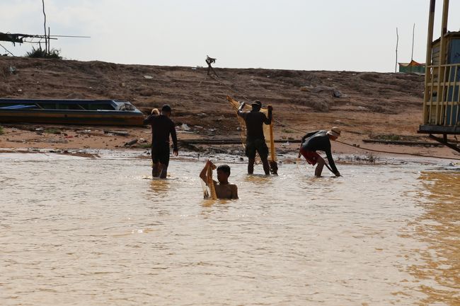 地元の方の生活がちょっとだけだけど、垣間見れるのが、旅の感動だったりします。 