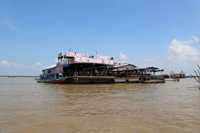 色々と思いつつ、観光客の私は観光客用のドライブイン？へ～ 