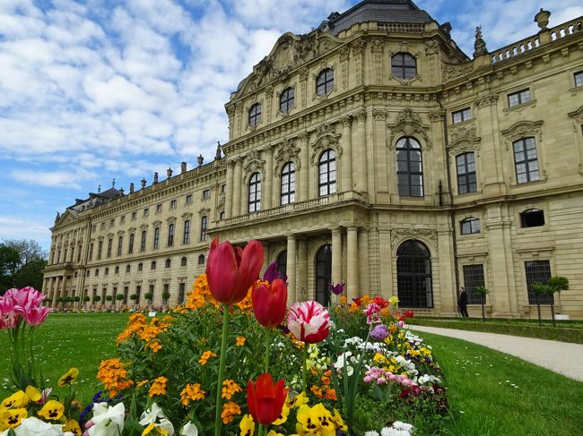 ヴュルツブルク司教館、その庭園群と広場