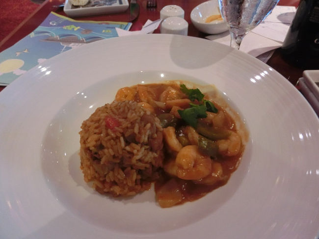 こちらはお母さんが注文したエスニック料理の主菜