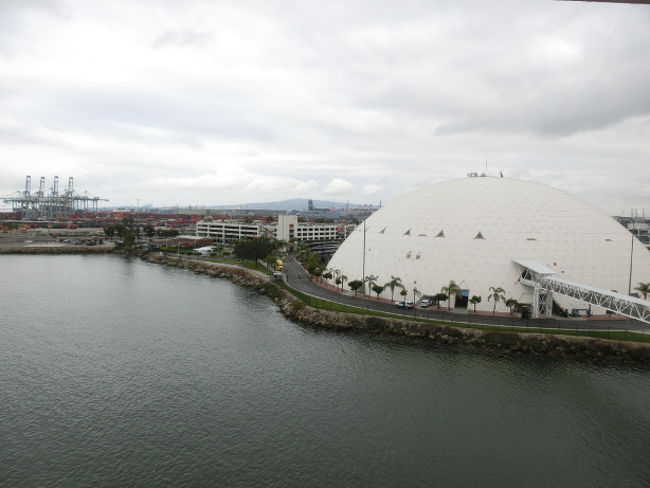 ロングビーチに到着です。出発時と違い、曇り空で半袖だと肌寒い天気でした。
