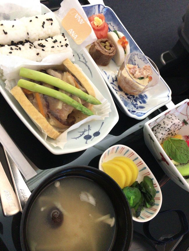 朝食。和食はダメだろうと思ったのですが、ご飯以外は良かったです。ご飯は海外発便はダメですね。