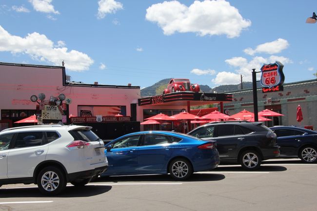 そしてウイリアムズで食事です。