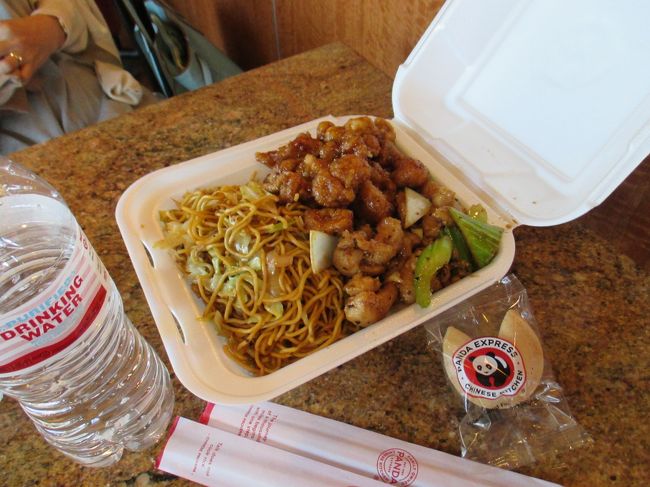 素通りできません。オレンジチキン大好き。