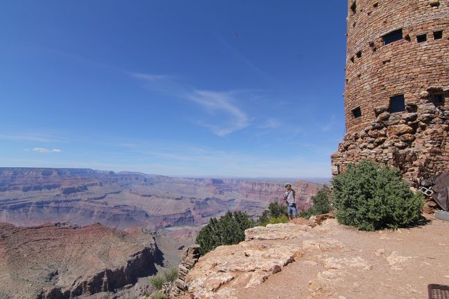 まずはデザートビューポイント。前回は雨と霧で見えなかった景色が見えます。<br />感動です。