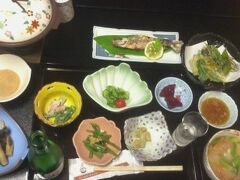 大井沢・橋本荘の夕食
３日ぶりにまともな食事にありつきました(笑)